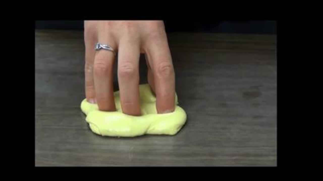 Resisted Finger Abduction and Extension With Putty