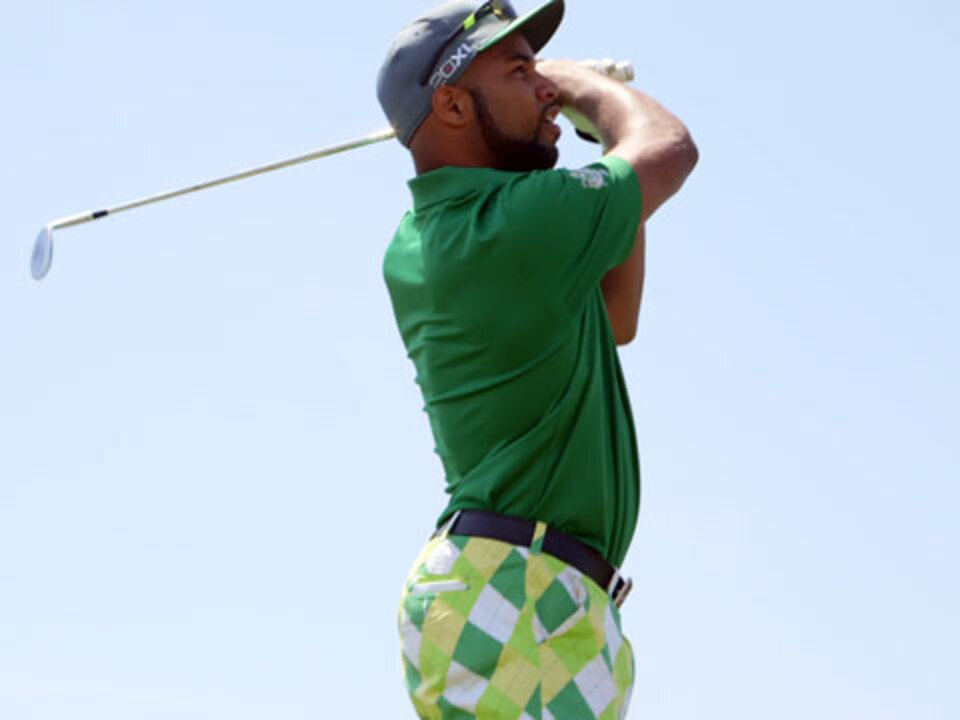 Golfer puts on Cam Newton jersey at WM Phoenix Open