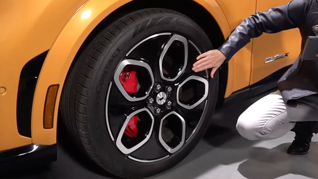 Ford Mustang MACH-E Livestream