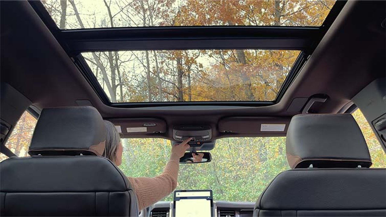 Opening And Closing Your Moonroof
