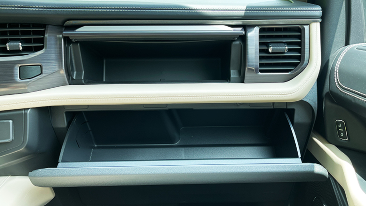 Dual Glovebox