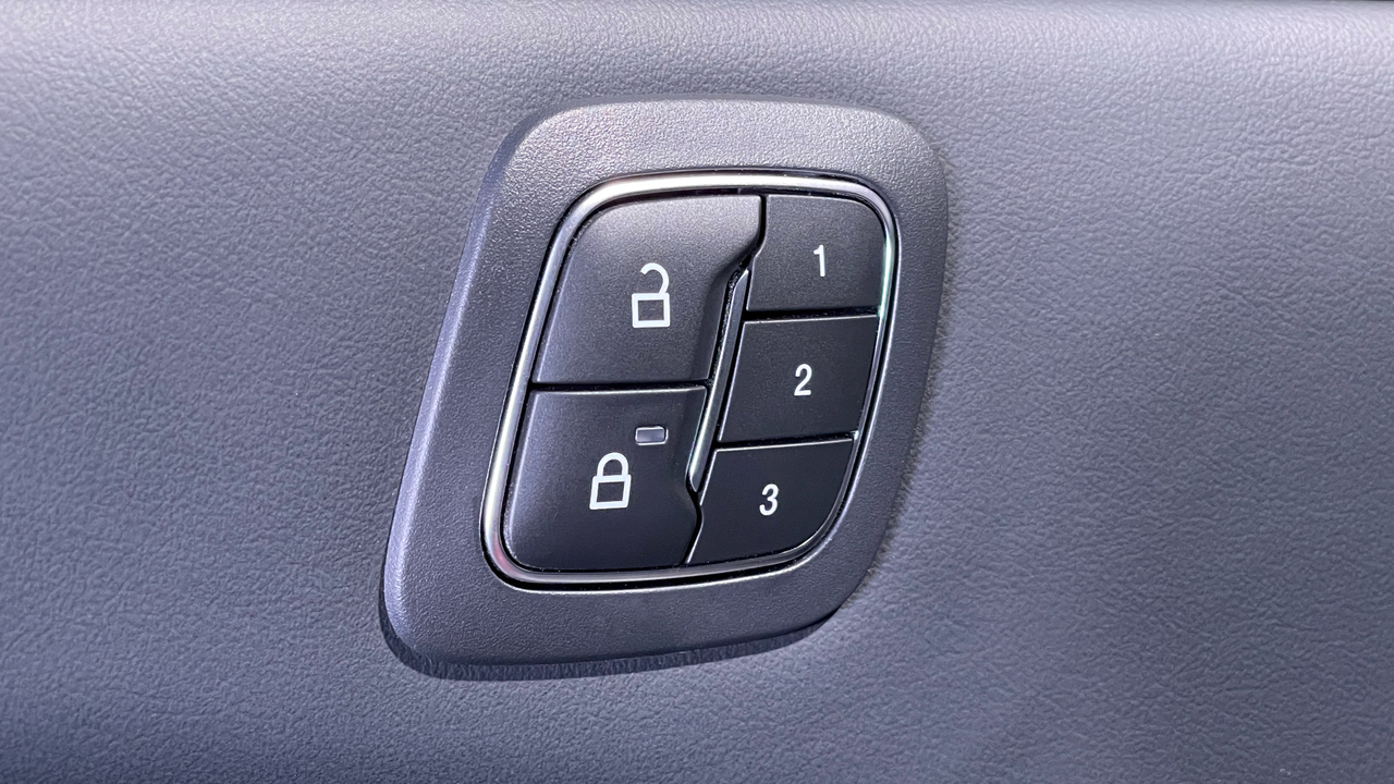 DRIVER'S Seat Memory Settings