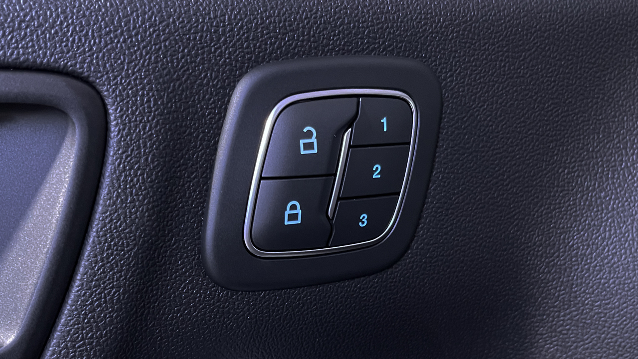Memory Driver Seat