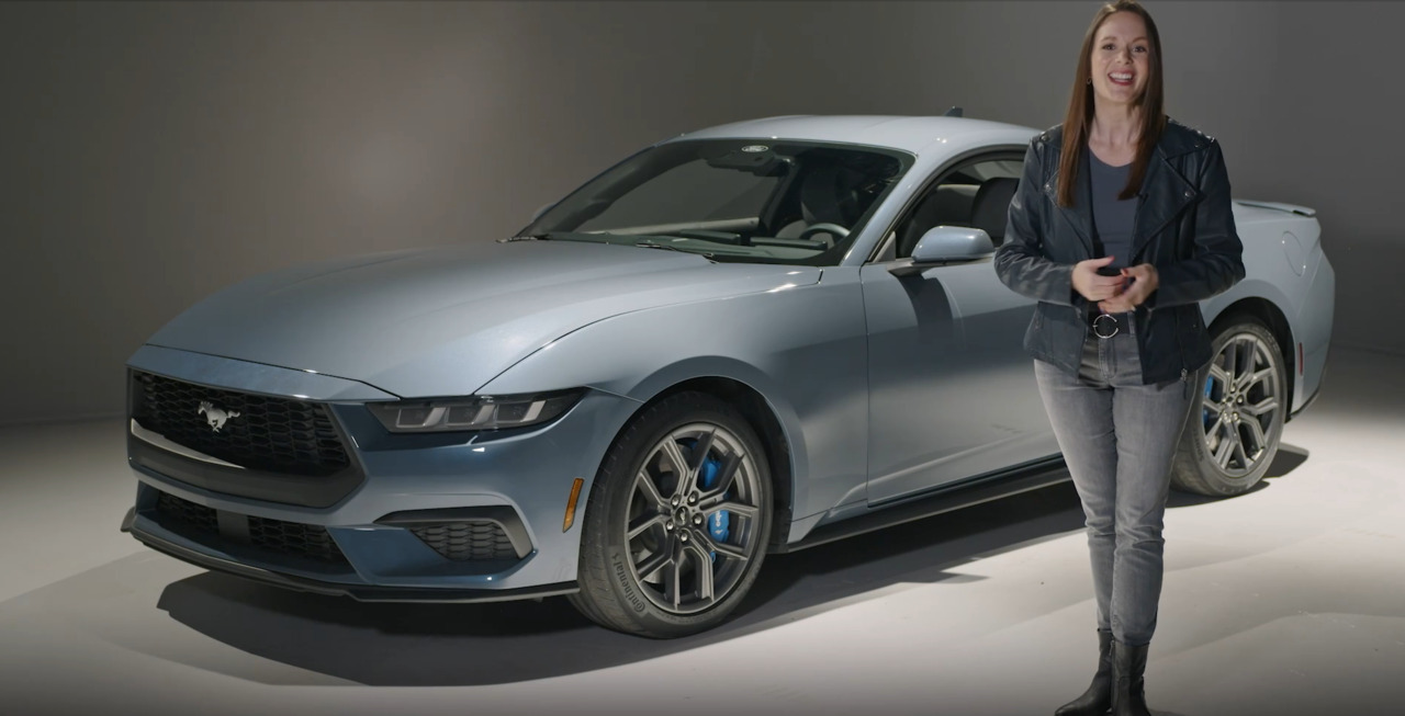 Customizing The Ip Display Of Your Ford MUSTANG® Coupe