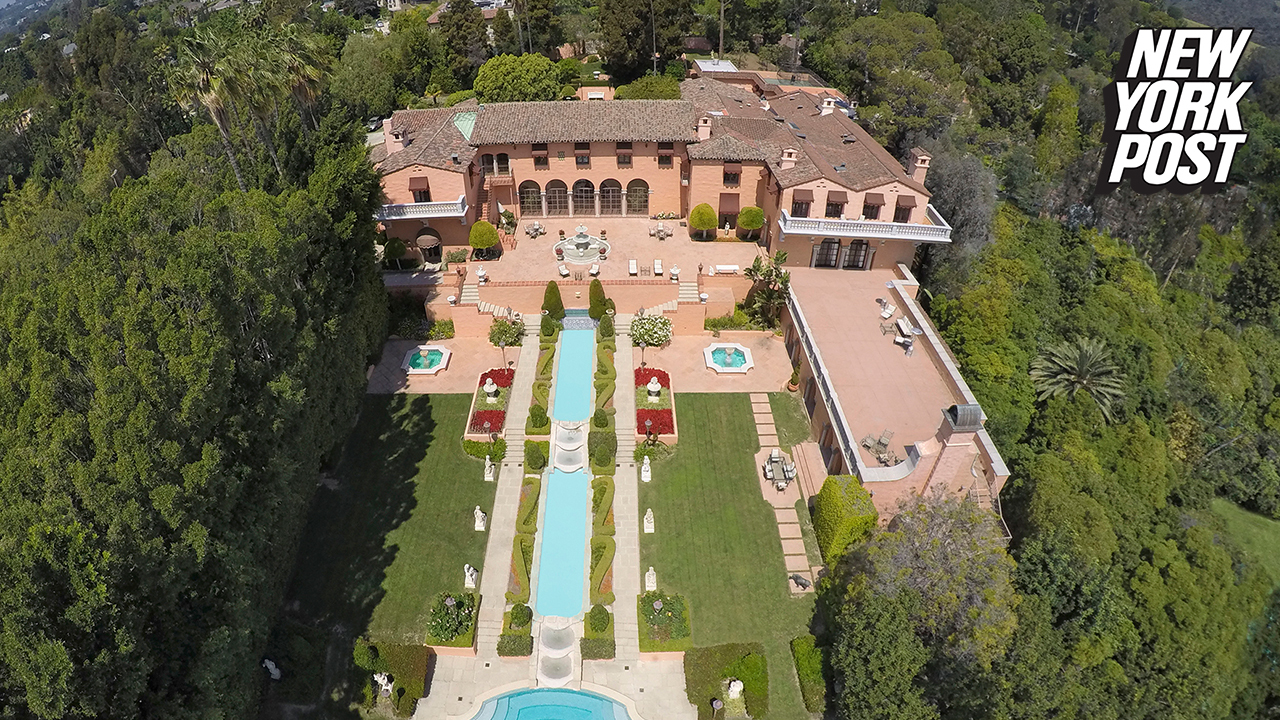 Only Families In The World Can Afford This Beverly Hills House