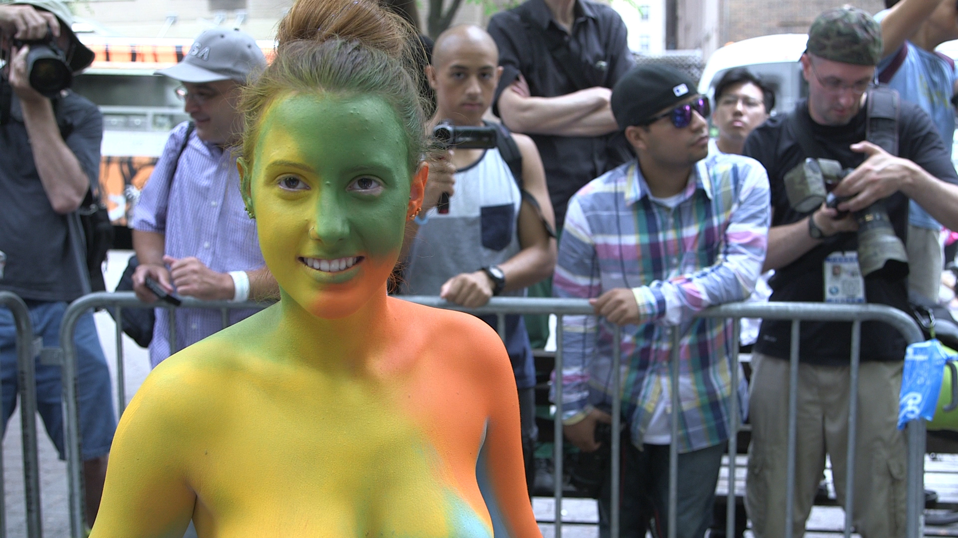 See everyone who 'hung out' at National Nude Bodypainting Day (Video) | New  York Post