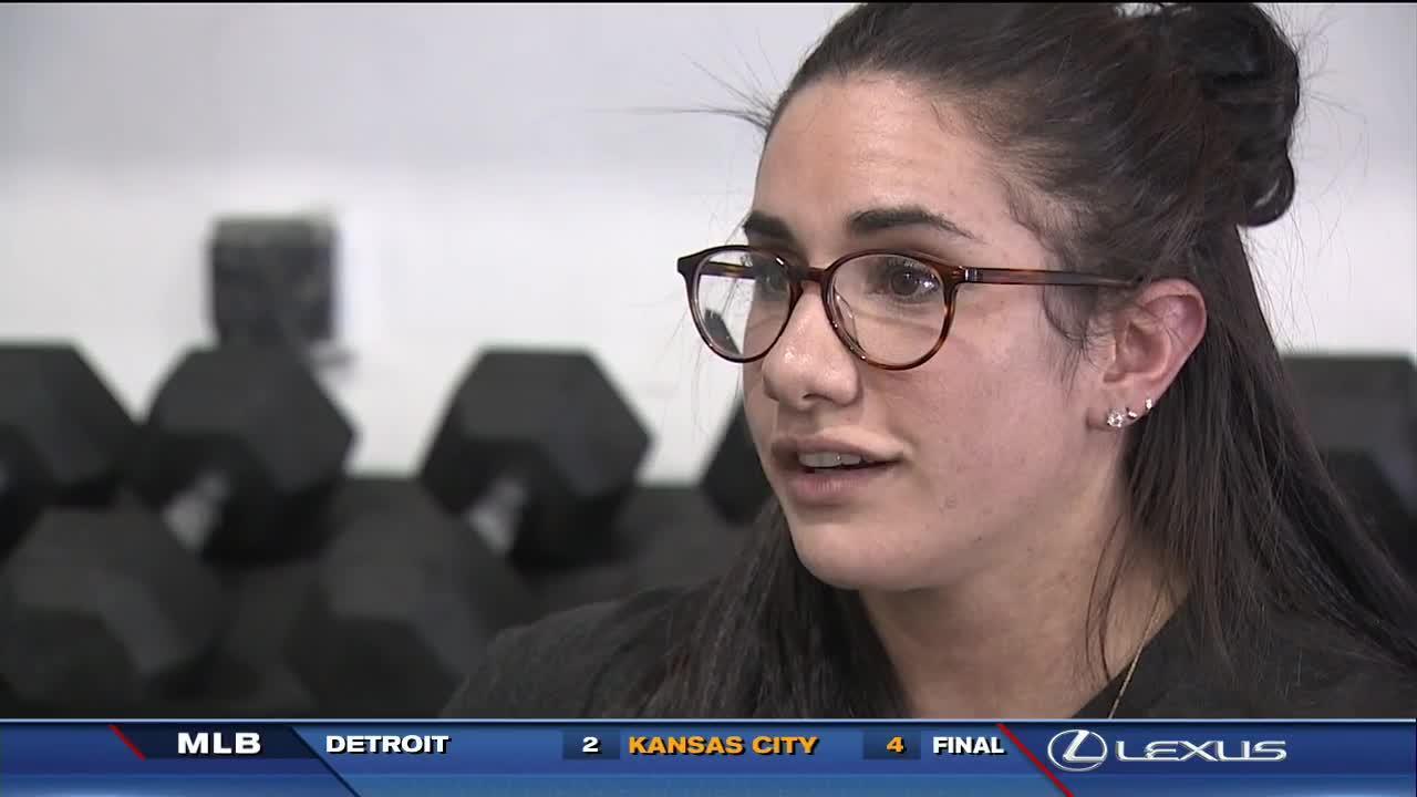 UM doctorate student doubles as record-holding powerlifter - WSVN
