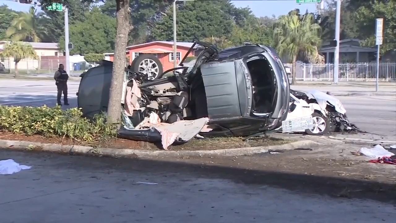 2 cars badly damaged in Richmond Rd. collision; 2nd crash reported