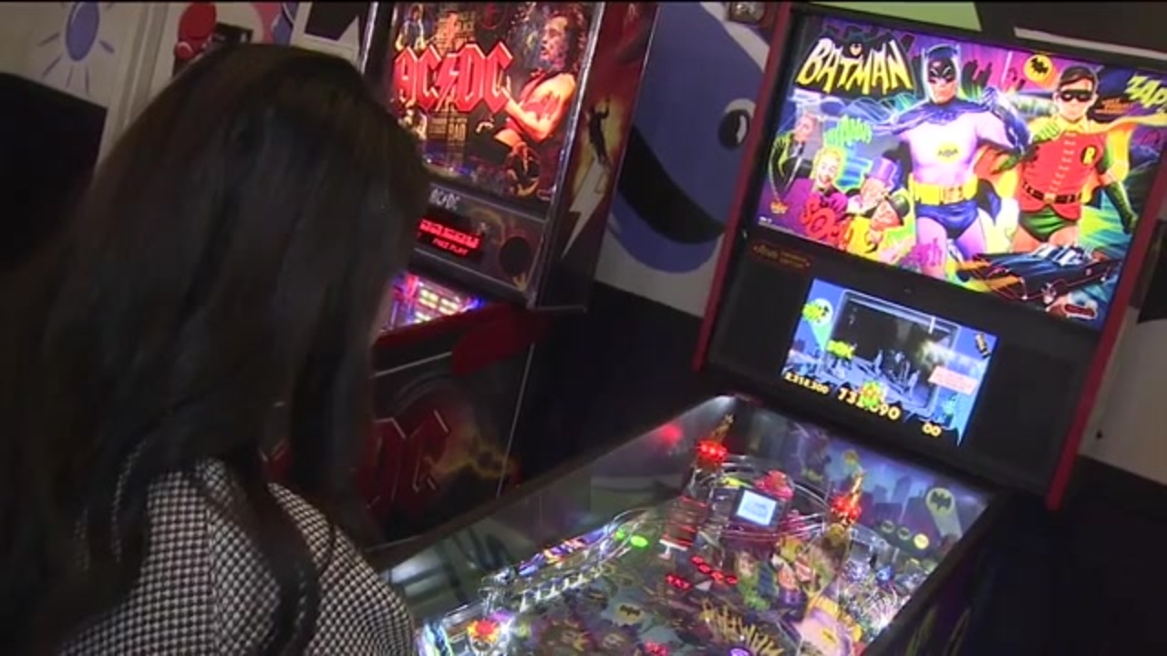 wrist-day-oakland-park-youfit-opens-arcade-inside-gym-wsvn-7news-miami-news-weather-sports-fort-lauderdale