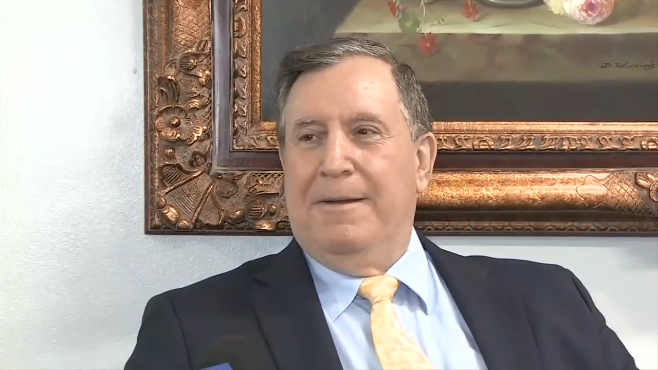 Joe Carollo appears at first commissioner meeting since federal civil case  ruling, asked to resign by voter - WSVN 7News | Miami News, Weather, Sports  | Fort Lauderdale