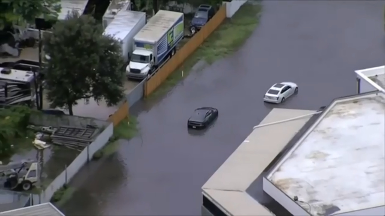 Flooding closes Sawgrass Mills Mall for third day in a row - WSVN 7News, Miami News, Weather, Sports