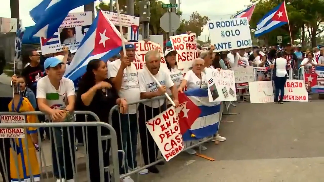 Rays' Randy Arozarena joins Cuban players in showing support for homeland