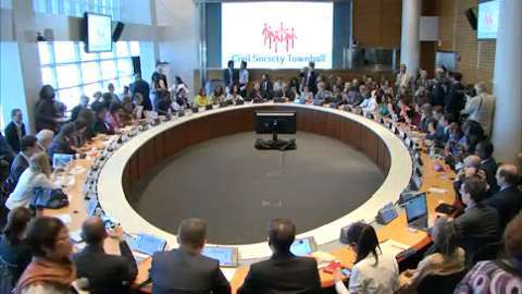 French: Civil Society Townhall 2014