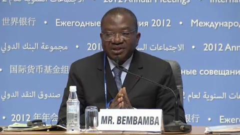 記者会見: サブサハラ・アフリカ地域経済見通し(REO)