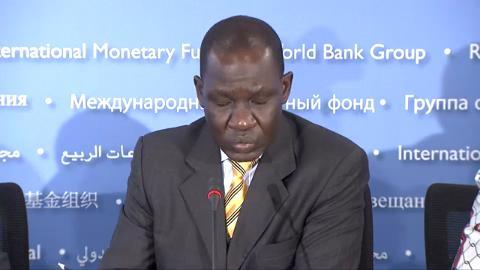 Portuguese: Press Briefing: African Finance Ministers