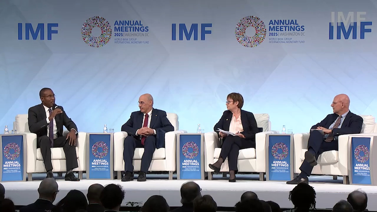 Nigel Clarke, H.E. Dr. Muhammad Sulaiman Al Jasser, Odile Renaud-Basso, Joel Hellman