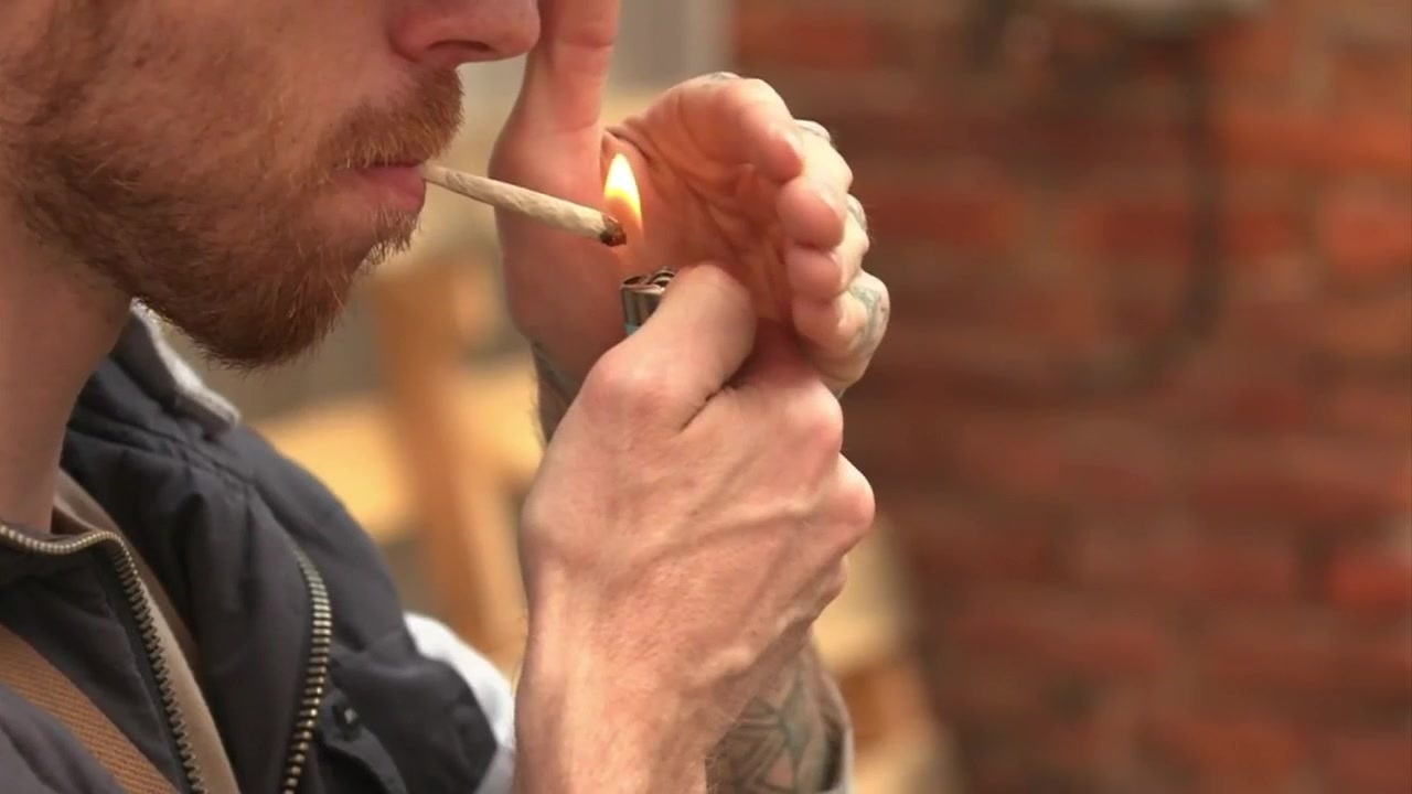 Cannabis Bong Smoke Isn't Safe to Inhale, Says Study