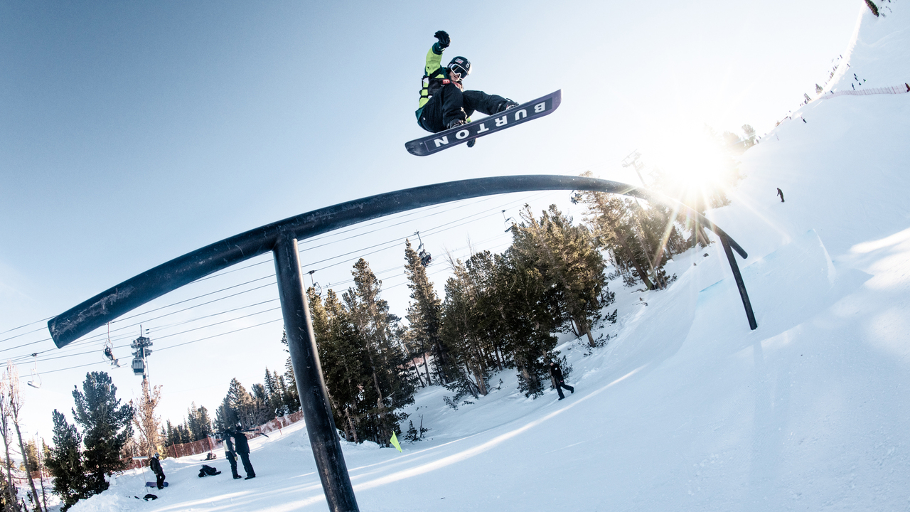 Deven Fagan's Third Place Run | Freeski Slopestyle | 2020 Land Rover U ...