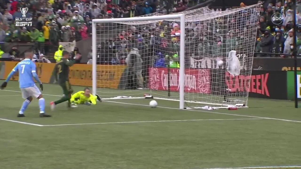 José Martínez scores 1st MLS goal in the 90th minute, Union tie