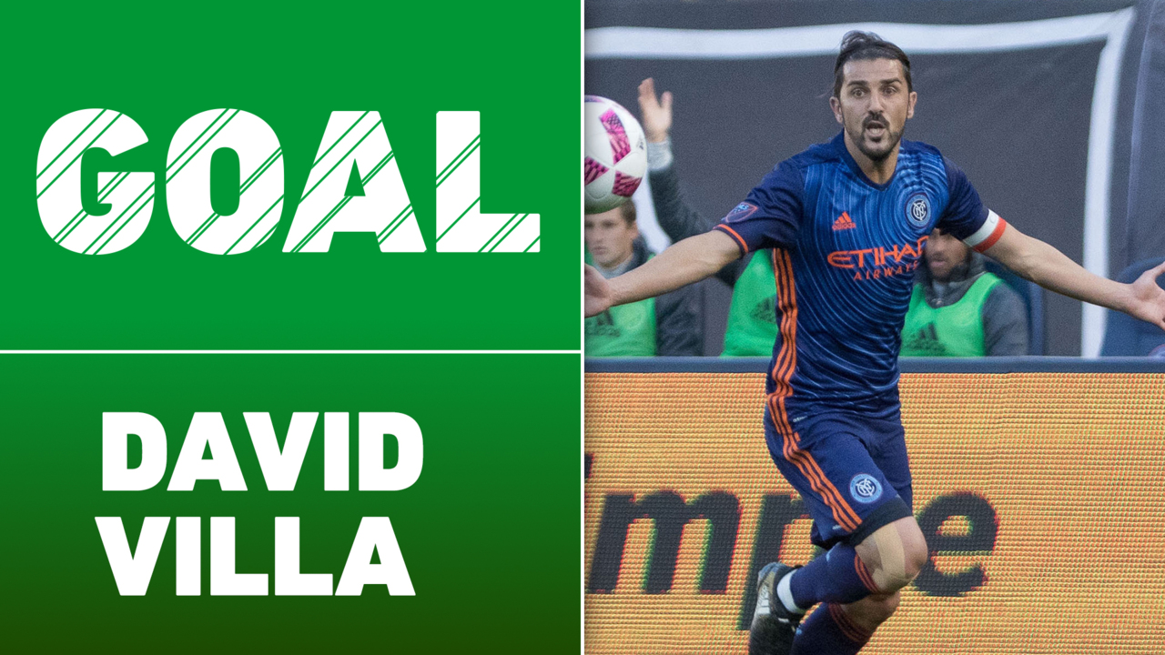 David Villa scores goal in final professional game