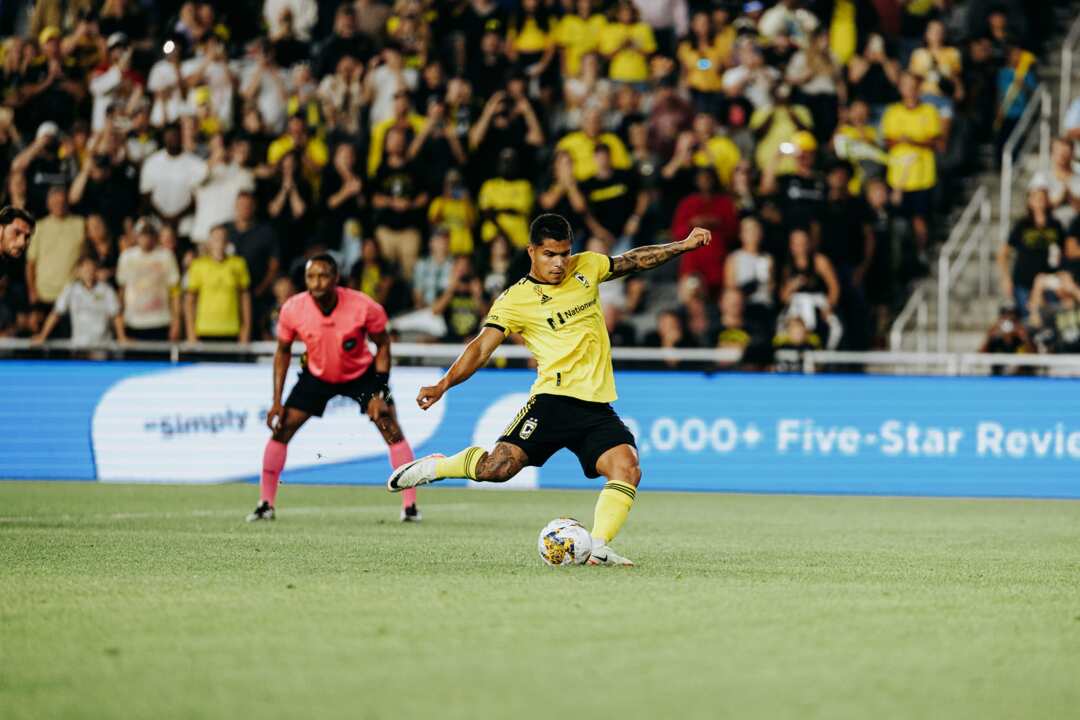 Columbus Crew unveils new uniforms, preps for opener – The Lantern