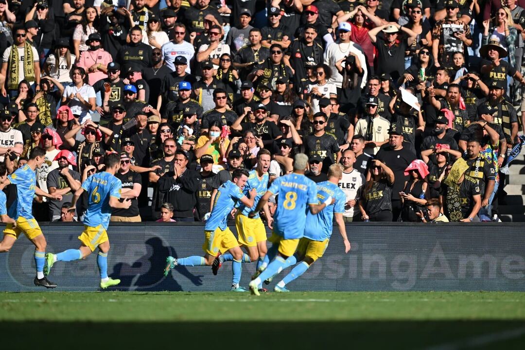 LAFC finds Hollywood ending, beats Philadelphia on penalty kicks