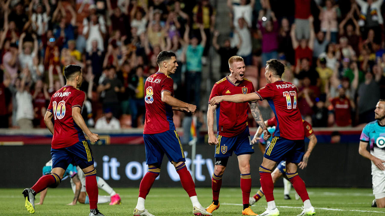 Real Salt Lake defeats the New York Red Bulls, extends its