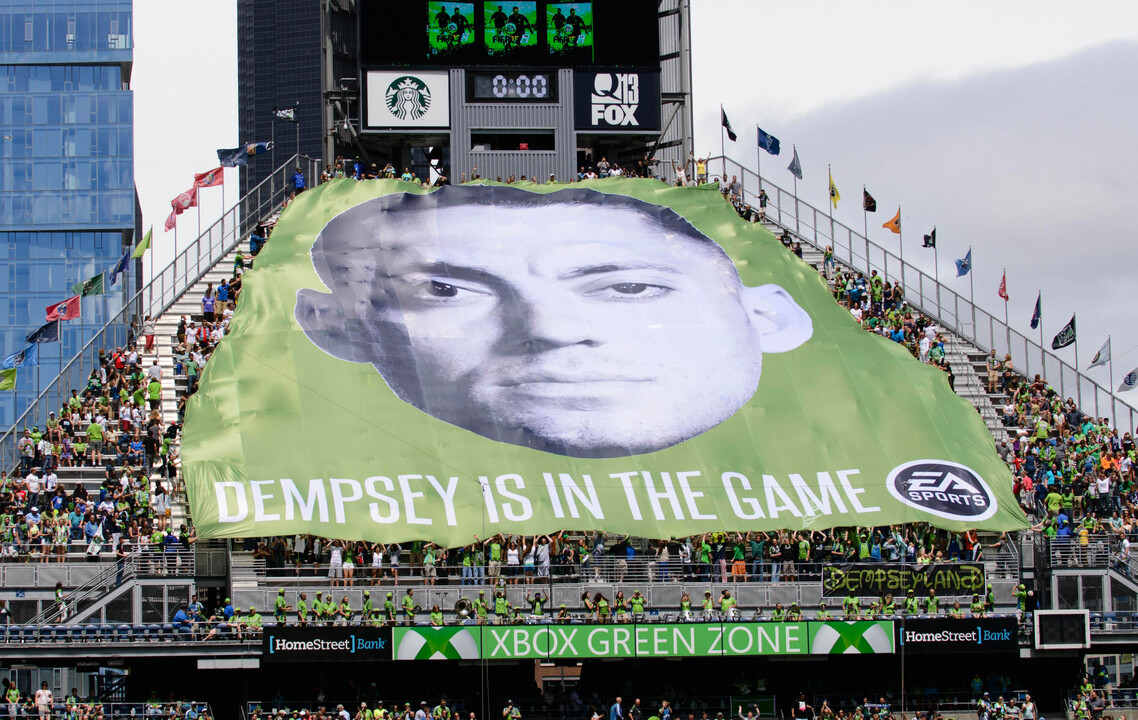 April 26, 2015: Clint Dempsey scores vs Portland and gives epic celebration  