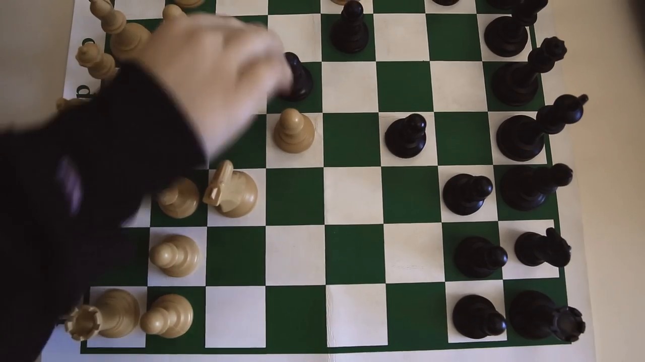 Governo ES - Estudantes de Colatina aprendem jogar xadrez e relacionar  atividade com estratégias para vida
