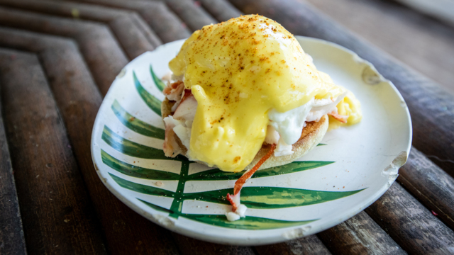 How to Make Lobster Benedict 