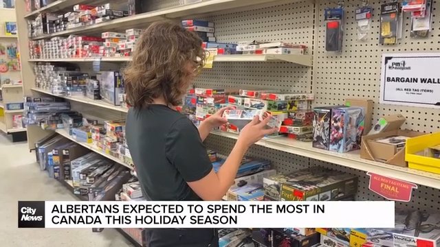 Albertans expected to spend the most in Canada this holiday season: survey