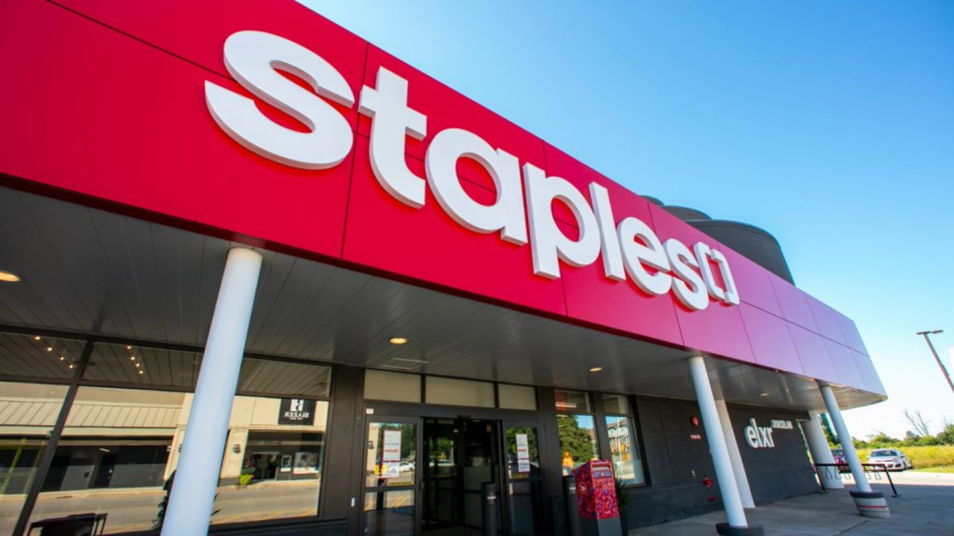 Staples layoffs coincide with ServiceOntario kiosk openings