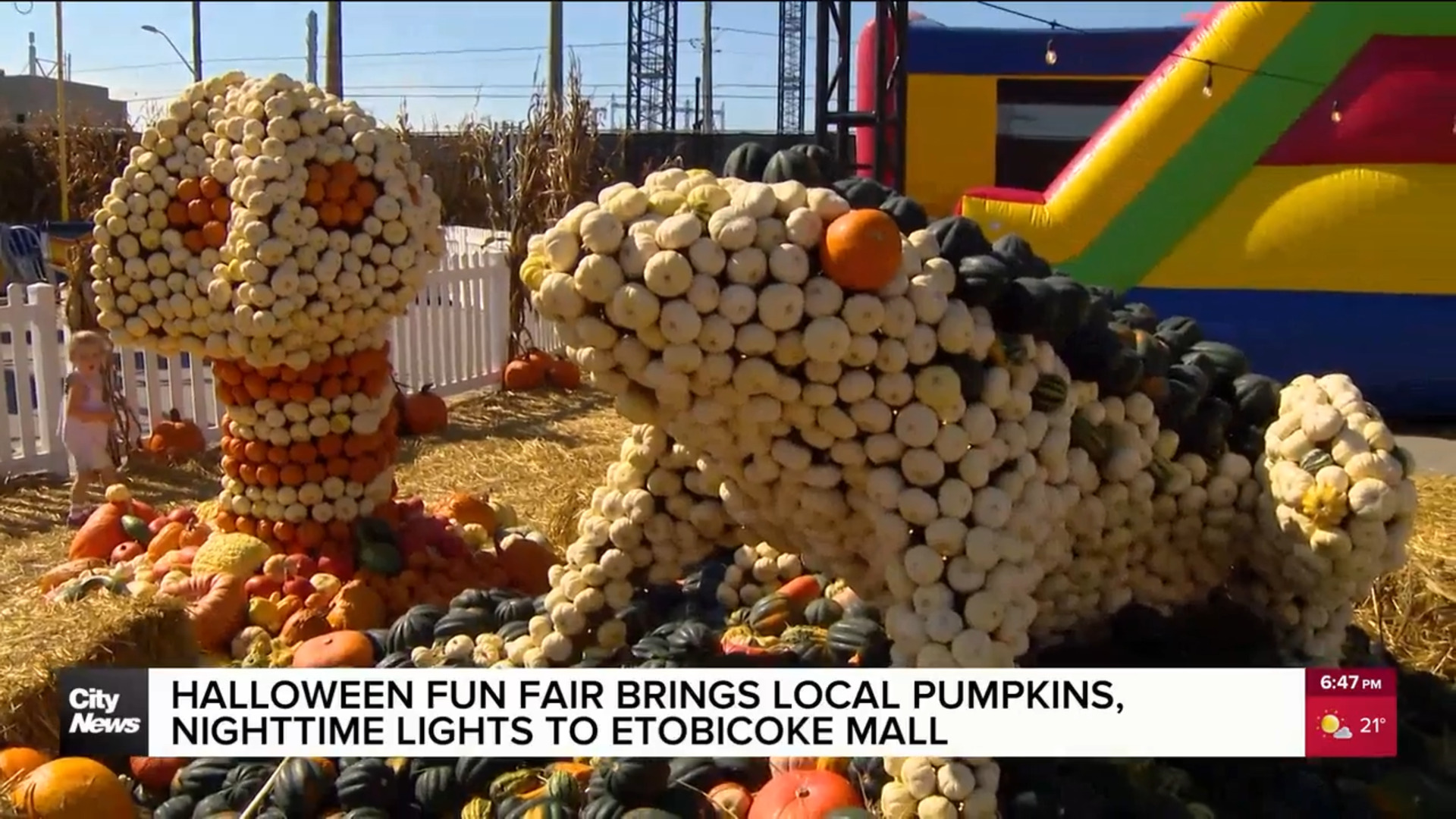 Halloween fun fair brings displays, rides and vendors to Etobicoke mall