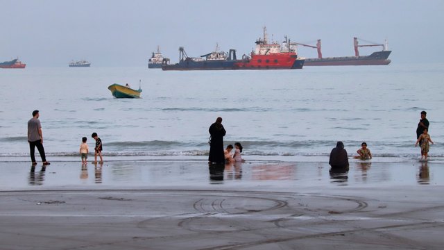 Iran War Spreads Across Shipping Routes