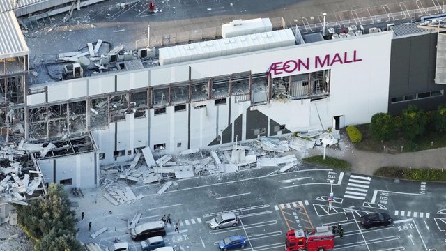 Major earthquake hits southern Japan