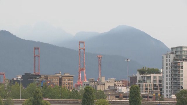 Metro Vancouver, Fraser Valley air quality remains poor as wildfire smoke lingers