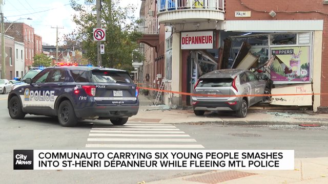 Teens flee after crashing car into convenience store in Saint-Henri