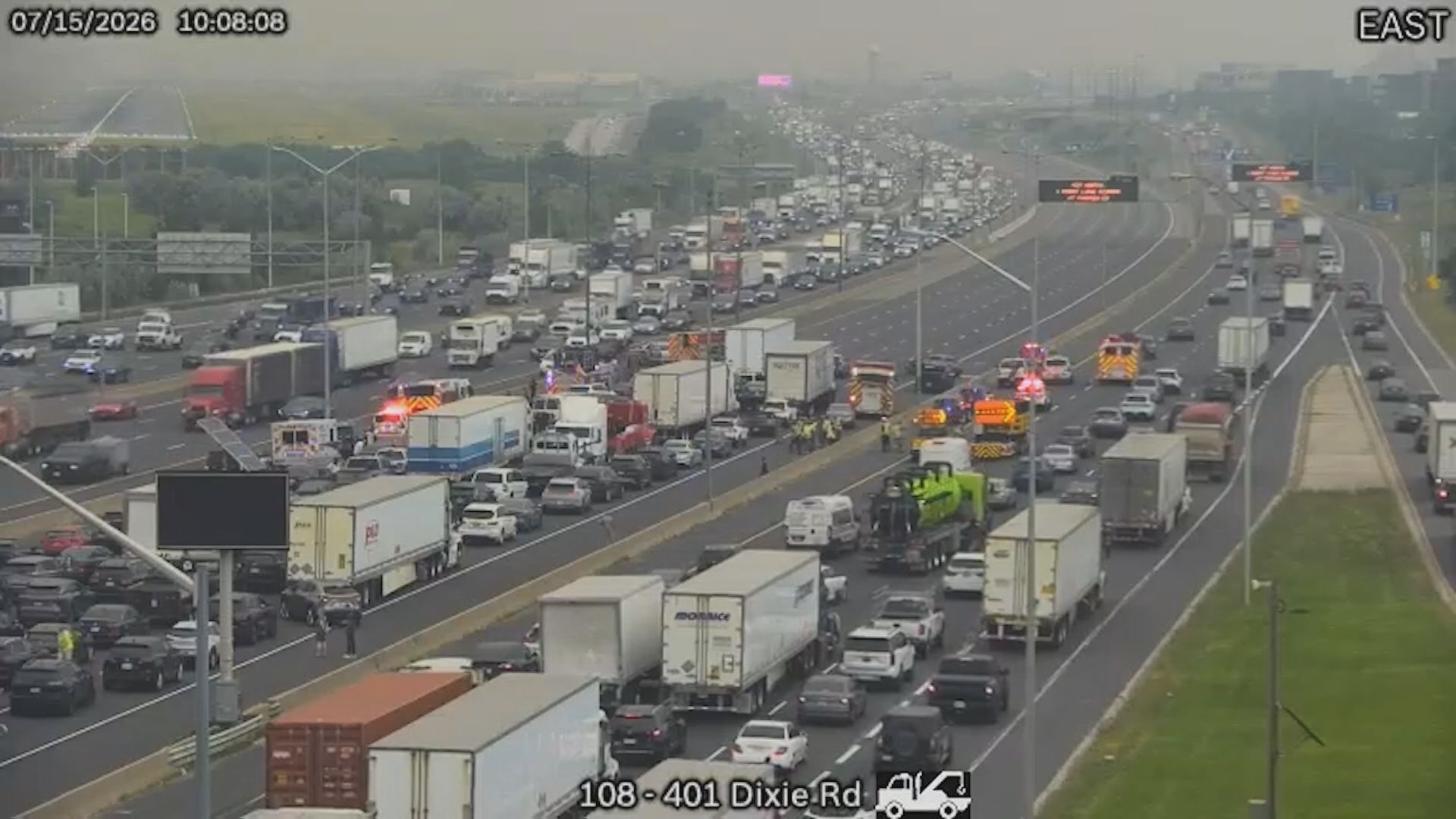 Two people dead, three injured after Hwy. 401 crash