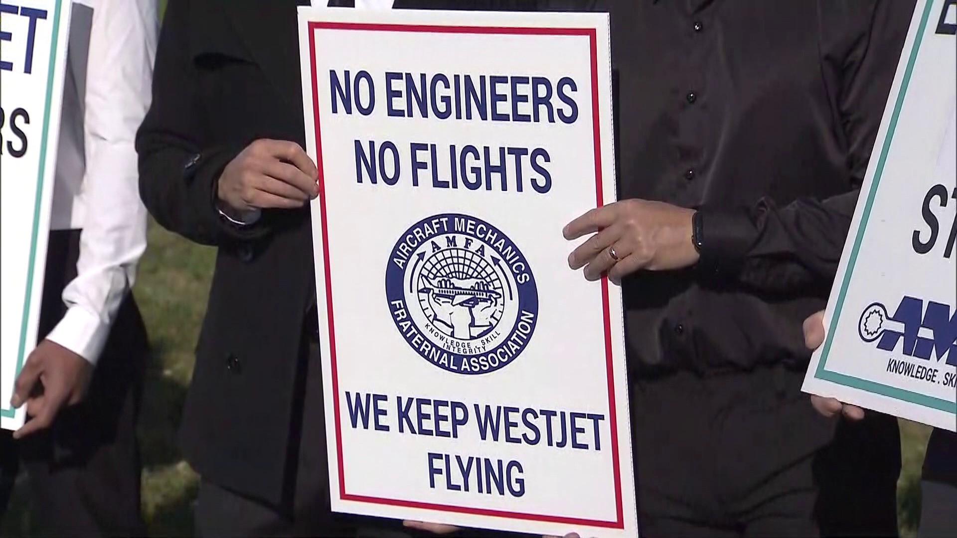 WestJet CEO: union “divorced from reality”
