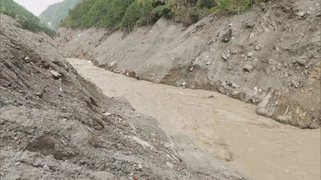 Nepal flood death toll surpasses 1,000, thousands remain missing