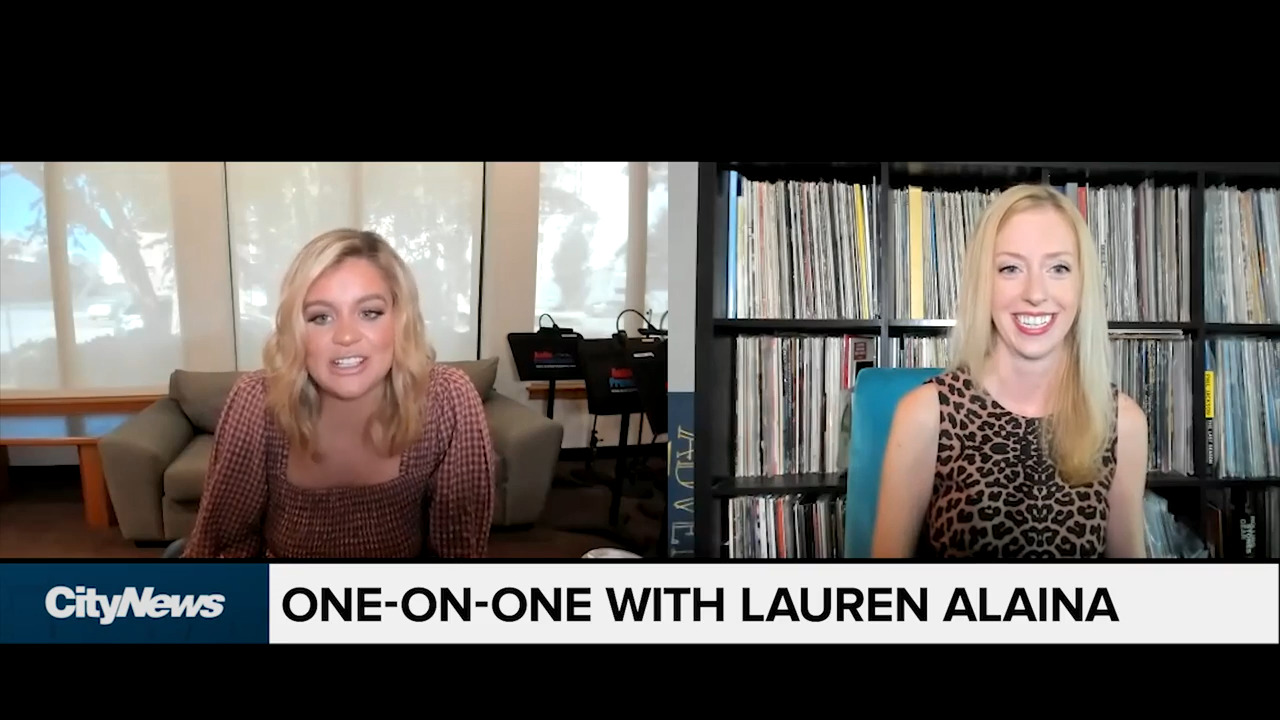 Lauren Alaina hits the right notes