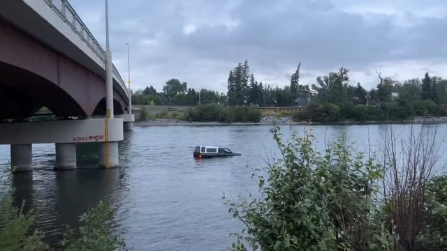 Truck seen floating down river near Calgary Zoo