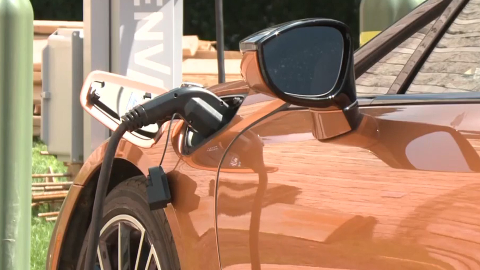 New electric vehicle study can help EV owners save some money