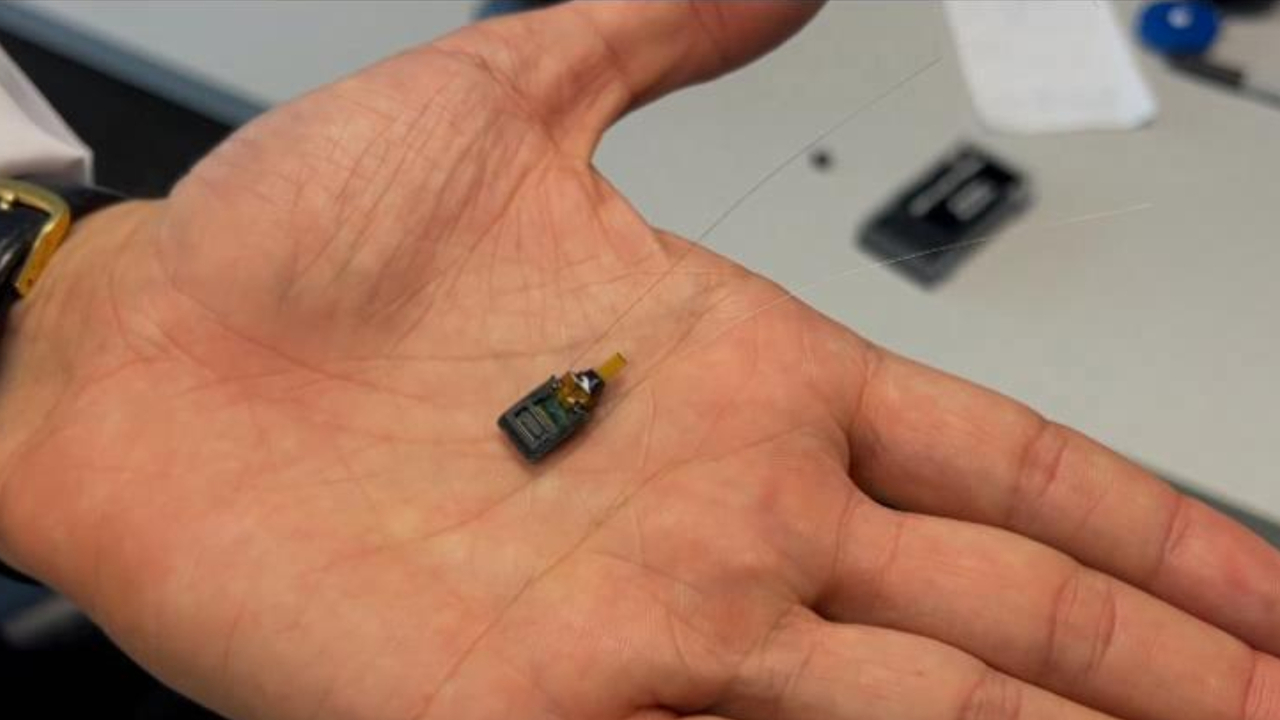 Researchers in Montreal pioneer brain implant device for spinal