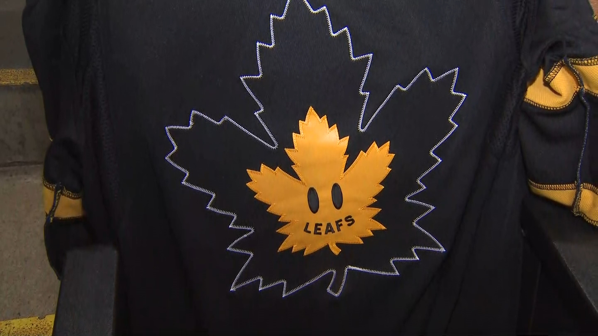 Reviewing The Justin Bieber And Maple Leafs New Jersey 