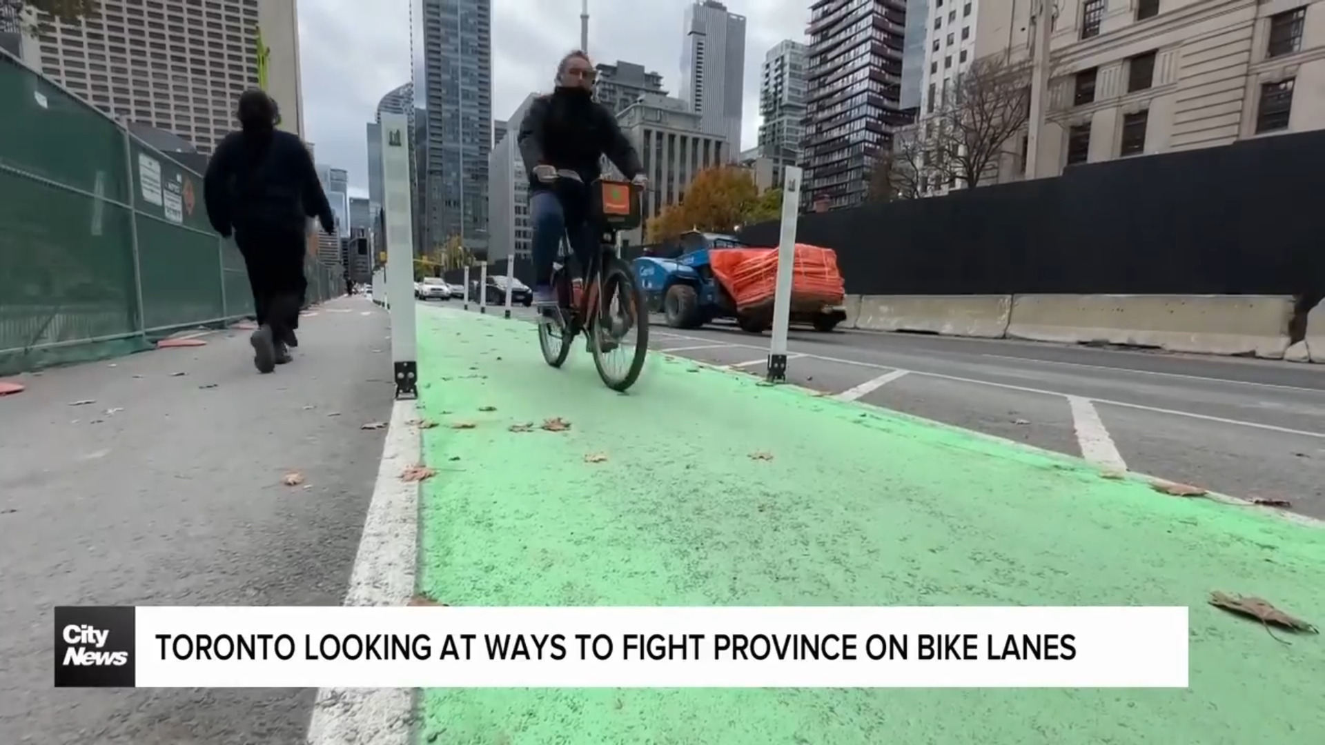 Toronto looking at ways to fight province on bike lanes