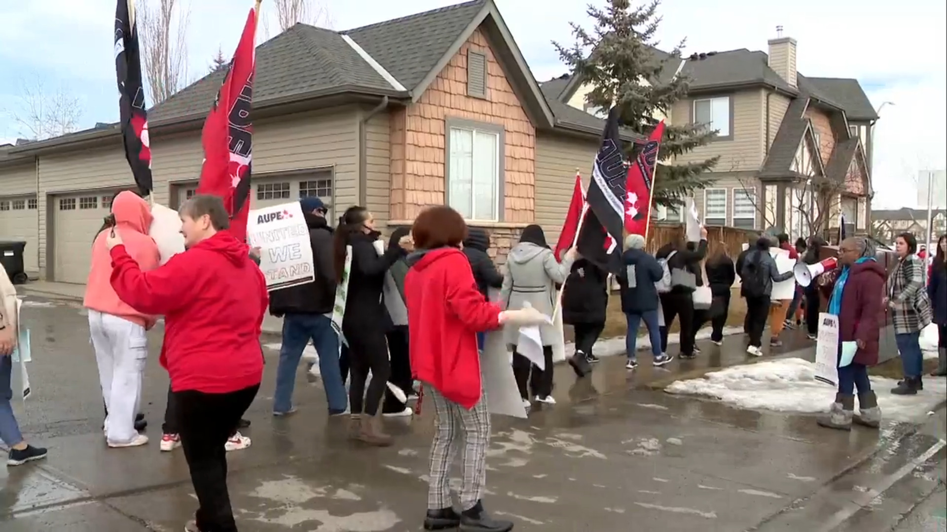 Southwest Calgary continuing-care workers protest for higher wages