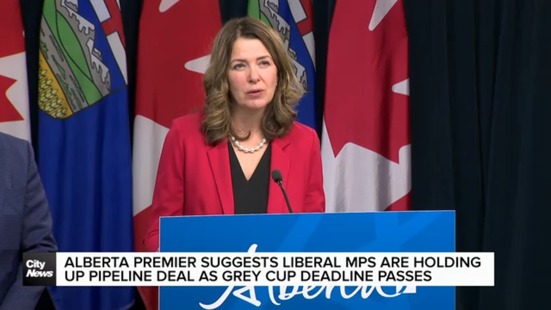 Alberta premier suggests Liberal MPs holding up pipeline deals