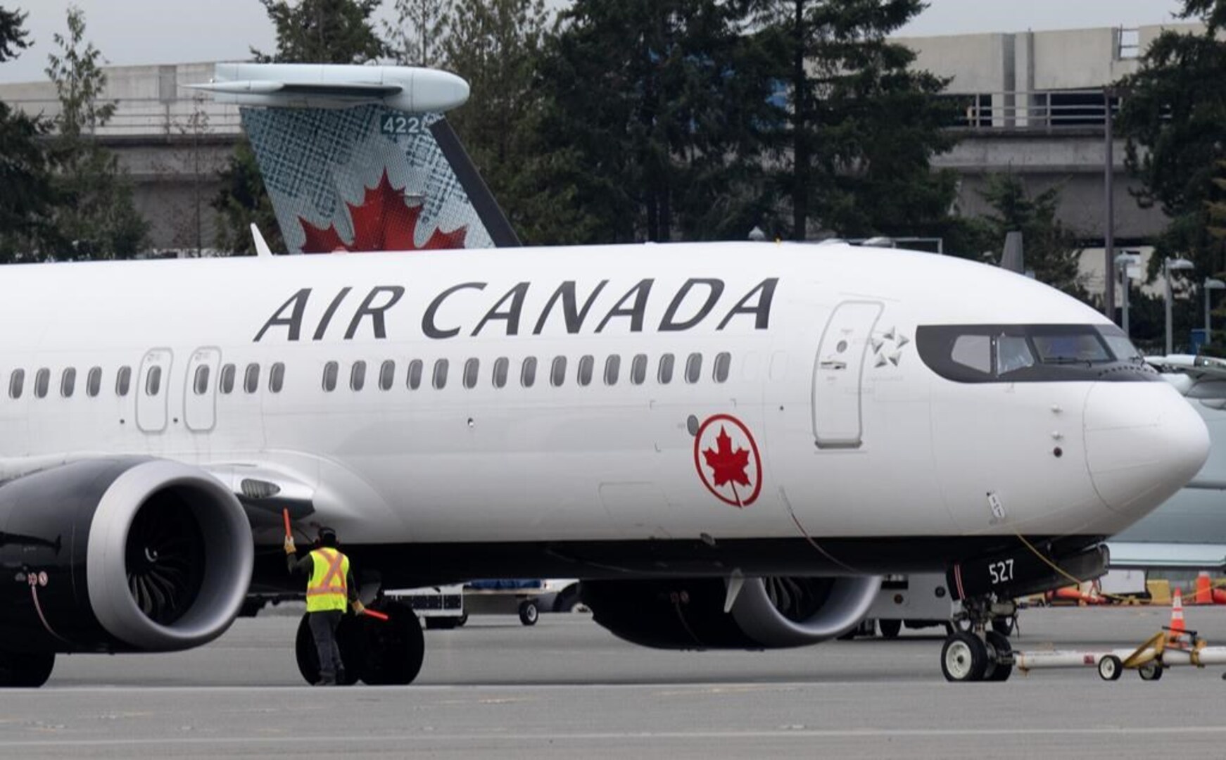 Business Report: Air Canada offering discounts after pilot strike averted