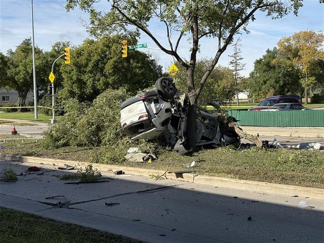 Police investigating serious crash in northwest Winnipeg